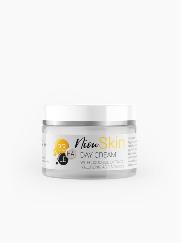 A white jar of Niou Skin Day Cream is shown. The label highlights ingredients such as Licorice Extract, Hyaluronic Acid, and Niacin.